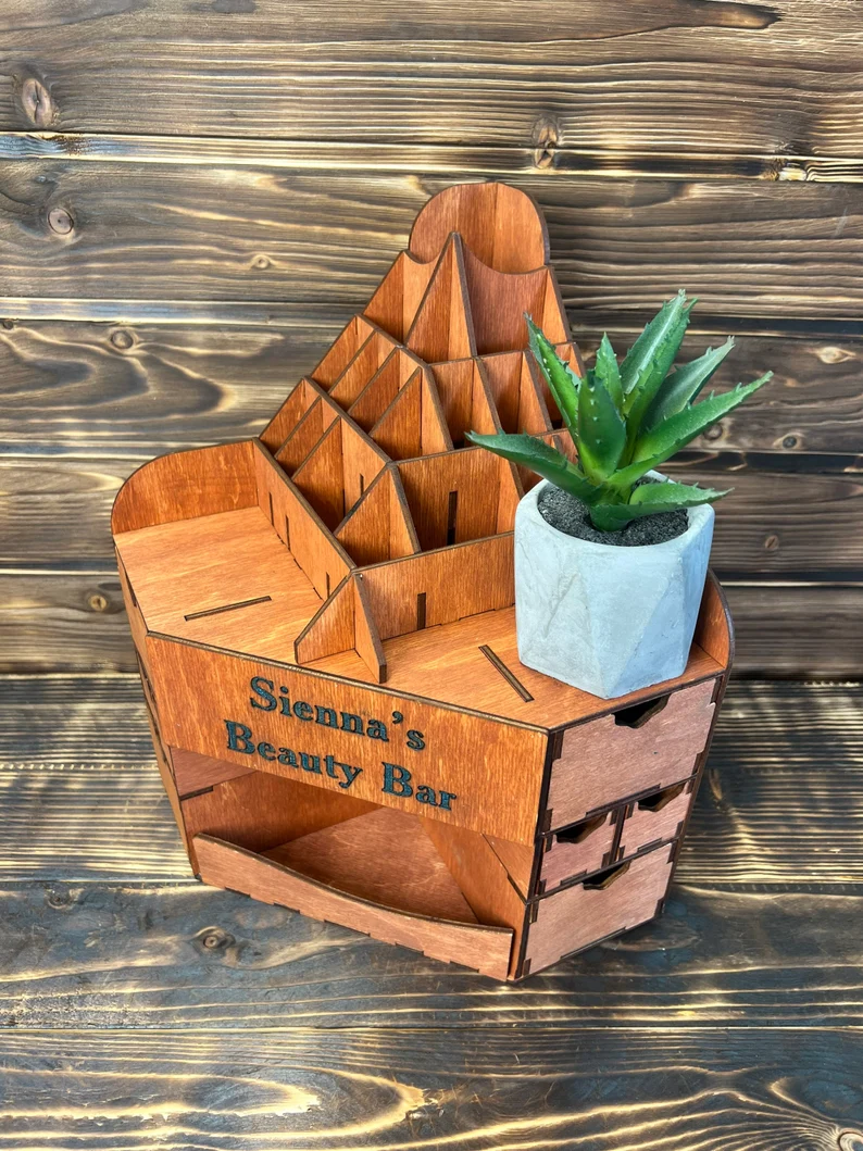 A side view of the organizer, highlighting its sophisticated design.