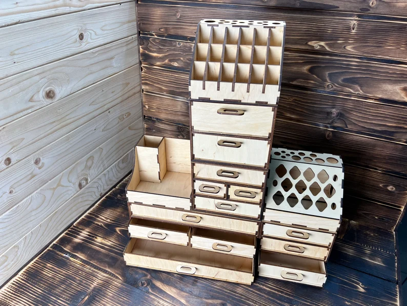 A side view of the organizer, emphasizing the quality of the wooden construction and the smooth finish.