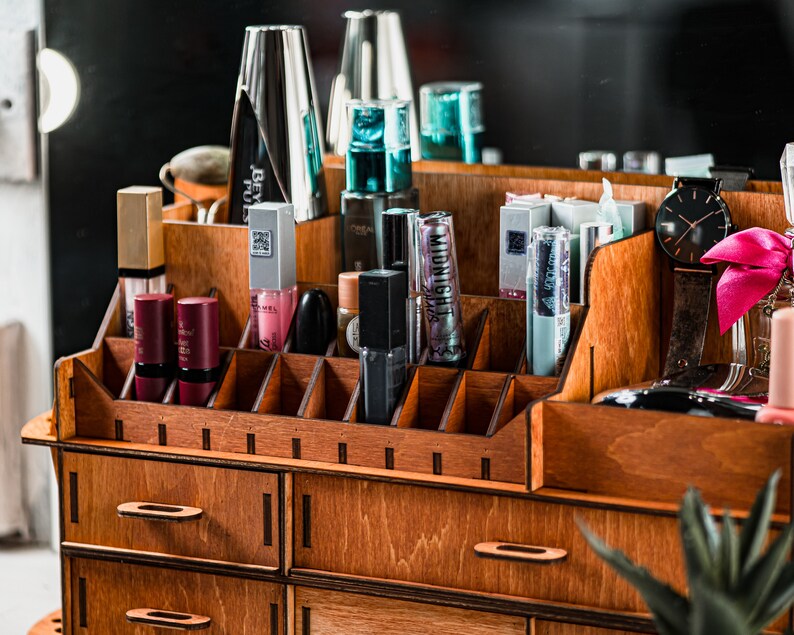An image highlighting the intricate joinery and the handcrafted nature of the organizer.